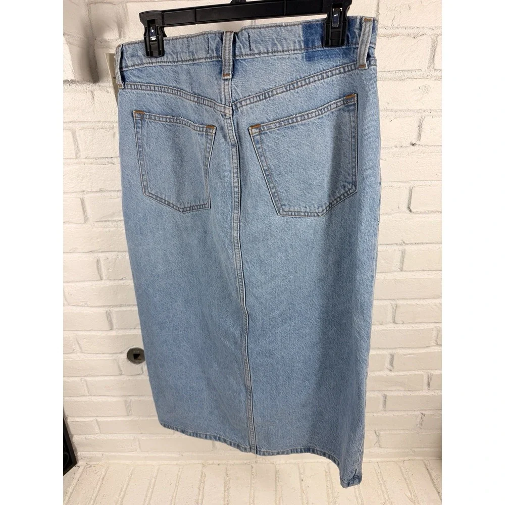 Abercrombie & Fitch Women's High Rise Denim Midi Size 31/12 Skirt Light Wash NWT